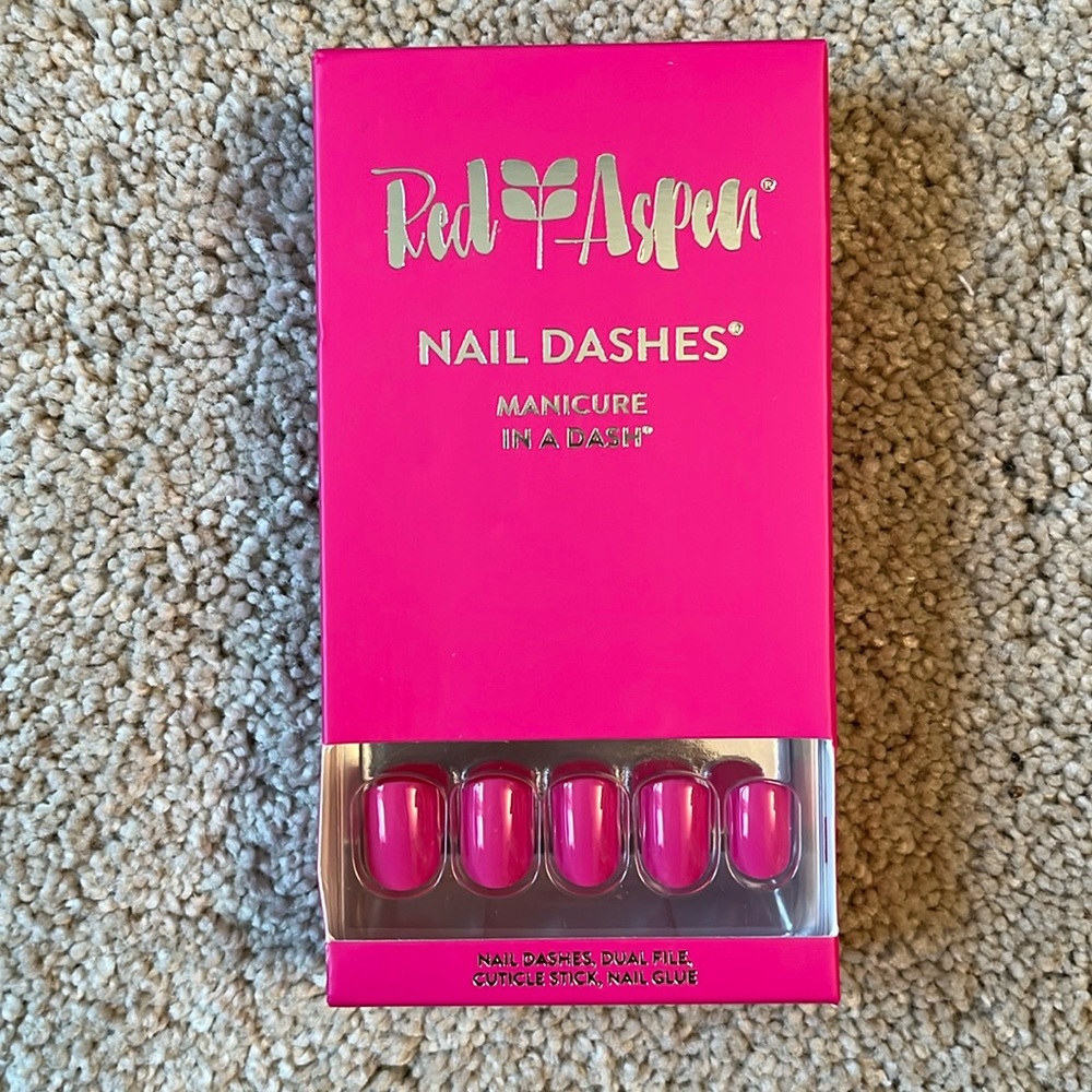 Red Aspen Nails New Unopened